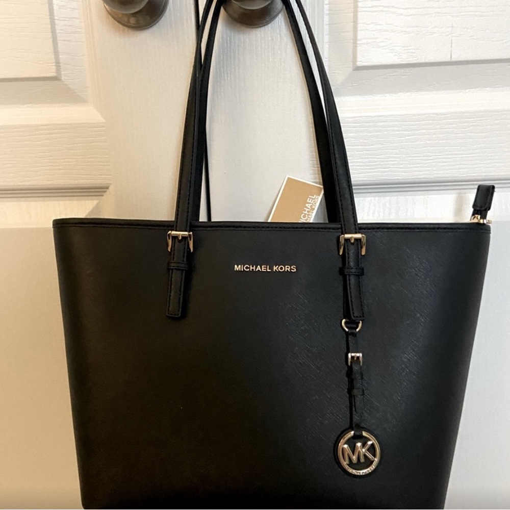 NWT Black Micheal Kors Jet Set Tote (Medium)